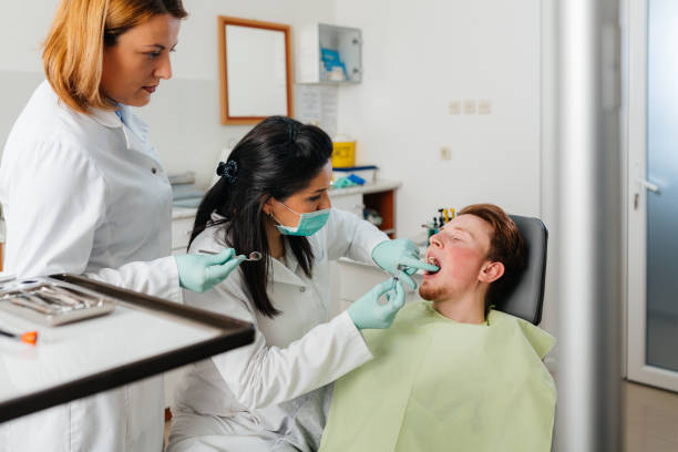 Best Emergency Gum Treatment in Pratt, KS